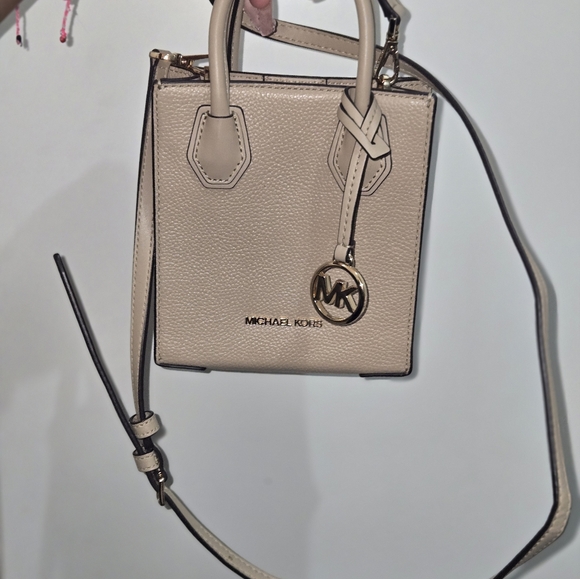 Extra small mercer Micheal kors bag - Picture 3 of 4